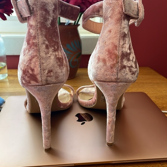 Pink Heels - Picture 4 of 8